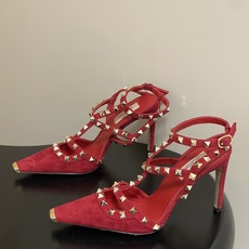 顶级品质(配飞机盒✈️➕10)2026春夏新款 Valentino 华伦天奴ROCKSTUD漆皮系带铆钉 顶级品质(配飞机盒✈️➕10)2026春夏新款 Valentino 华伦天奴ROCKSTUD漆皮系带铆钉