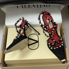 顶级品质(配飞机盒✈️➕10)2026春夏新款 Valentino 华伦天奴ROCKSTUD漆皮系带铆钉 顶级品质(配飞机盒✈️➕10)2026春夏新款 Valentino 华伦天奴ROCKSTUD漆皮系带铆钉