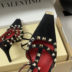 顶级品质(配飞机盒✈️➕10)2026春夏新款 Valentino 华伦天奴ROCKSTUD漆皮系带铆钉 顶级品质(配飞机盒✈️➕10)2026春夏新款 Valentino 华伦天奴ROCKSTUD漆皮系带铆钉