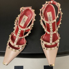 顶级品质(配飞机盒✈️➕10)2026春夏新款 Valentino 华伦天奴ROCKSTUD漆皮系带铆钉 顶级品质(配飞机盒✈️➕10)2026春夏新款 Valentino 华伦天奴ROCKSTUD漆皮系带铆钉