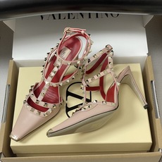 顶级品质(配飞机盒✈️➕10)2026春夏新款 Valentino 华伦天奴ROCKSTUD漆皮系带铆钉 顶级品质(配飞机盒✈️➕10)2026春夏新款 Valentino 华伦天奴ROCKSTUD漆皮系带铆钉