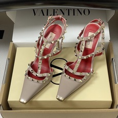 顶级品质(配飞机盒✈️➕10)2026春夏新款 Valentino 华伦天奴ROCKSTUD漆皮系带铆钉 顶级品质(配飞机盒✈️➕10)2026春夏新款 Valentino 华伦天奴ROCKSTUD漆皮系带铆钉