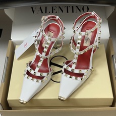 顶级品质(配飞机盒✈️➕10)2026春夏新款 Valentino 华伦天奴ROCKSTUD漆皮系带铆钉 顶级品质(配飞机盒✈️➕10)2026春夏新款 Valentino 华伦天奴ROCKSTUD漆皮系带铆钉