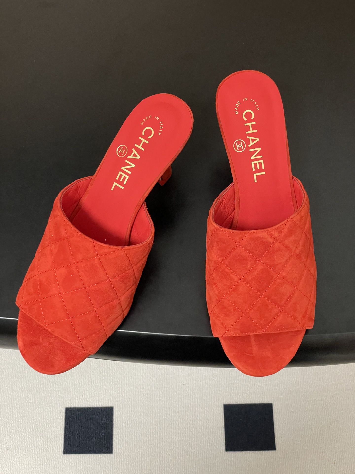 2026早春度假系列爆品🔥Chanel 小香26A 经典菱格鱼嘴蜜儿高跟拖鞋标志性双C扣凉拖鞋简约时尚, 2026早春度假系列爆品🔥Chanel 小香26A 经典菱格鱼嘴蜜儿高跟拖鞋标志性双C扣凉拖鞋简约时尚,