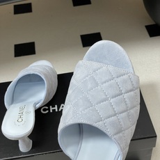 2026早春度假系列爆品🔥Chanel 小香26A 经典菱格鱼嘴蜜儿高跟拖鞋标志性双C扣凉拖鞋简约时尚, 2026早春度假系列爆品🔥Chanel 小香26A 经典菱格鱼嘴蜜儿高跟拖鞋标志性双C扣凉拖鞋简约时尚,