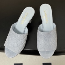 2026早春度假系列爆品🔥Chanel 小香26A 经典菱格鱼嘴蜜儿高跟拖鞋标志性双C扣凉拖鞋简约时尚, 2026早春度假系列爆品🔥Chanel 小香26A 经典菱格鱼嘴蜜儿高跟拖鞋标志性双C扣凉拖鞋简约时尚,