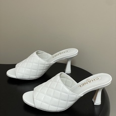 2026早春度假系列爆品🔥Chanel 小香26A 经典菱格鱼嘴蜜儿高跟拖鞋标志性双C扣凉拖鞋简约时尚, 2026早春度假系列爆品🔥Chanel 小香26A 经典菱格鱼嘴蜜儿高跟拖鞋标志性双C扣凉拖鞋简约时尚,