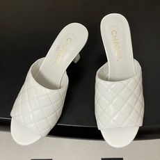 2026早春度假系列爆品🔥Chanel 小香26A 经典菱格鱼嘴蜜儿高跟拖鞋标志性双C扣凉拖鞋简约时尚, 2026早春度假系列爆品🔥Chanel 小香26A 经典菱格鱼嘴蜜儿高跟拖鞋标志性双C扣凉拖鞋简约时尚,