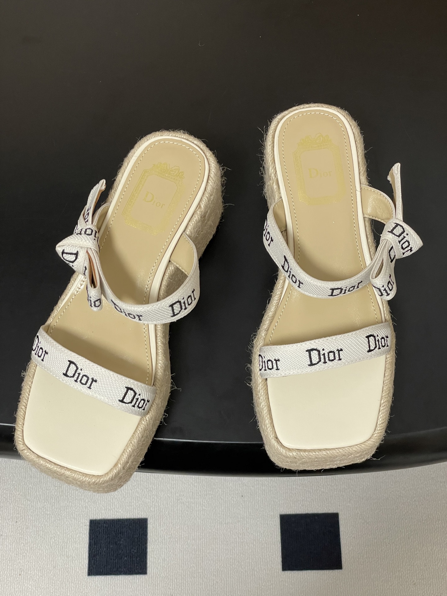 26ss春夏新款Dior 迪奥 J'Adior饰带坡跟凉拖鞋经典CD字母织带蝴蝶结方头厚底拖鞋草编麻绳底