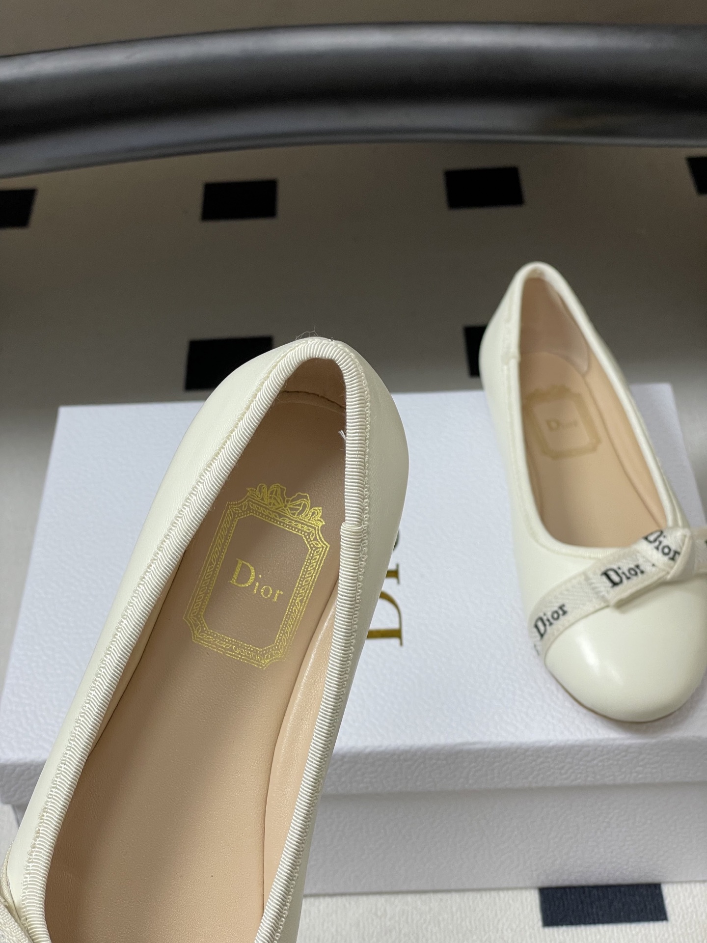 26ss春夏新款Dior 迪奥 J'Adior芭蕾鞋经典字母织带玛丽珍鞋蝴蝶结芭蕾舞鞋浅口平底单鞋这款J