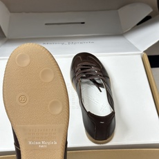 男➕10 顶级品质(飞机盒➕10 下单备注)Maison Margiela MM6马吉拉 2026春夏新 男➕10 顶级品质(飞机盒➕10 下单备注)Maison Margiela MM6马吉拉 2026春夏新
