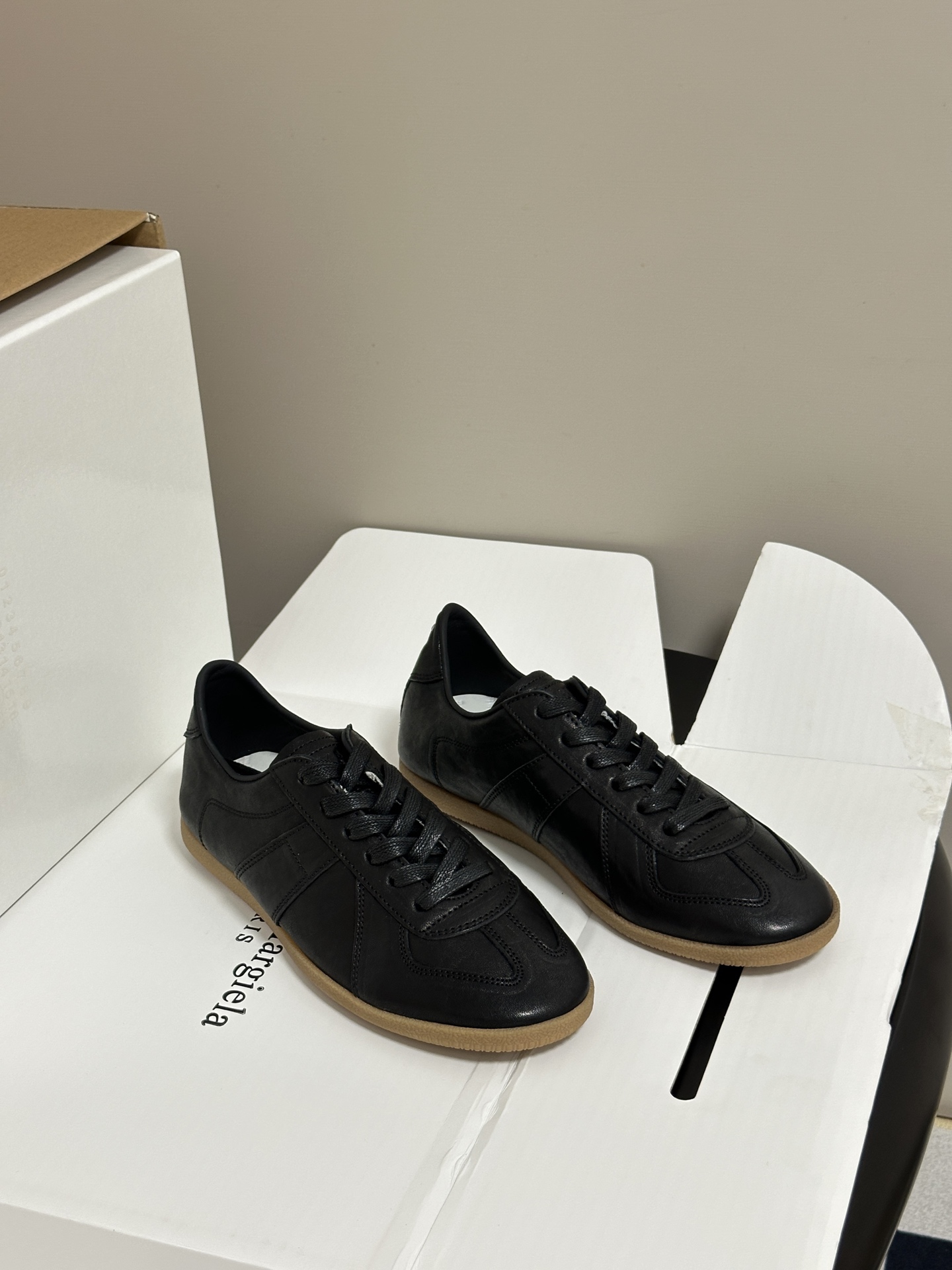 男➕10 顶级品质（飞机盒➕10 下单备注）Maison Margiela MM6马吉拉 经典款德训鞋2