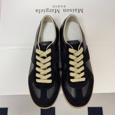 男➕10 顶级品质(飞机盒➕10 下单备注)Maison Margiela MM6马吉拉 经典款德训鞋2 男➕10 顶级品质(飞机盒➕10 下单备注)Maison Margiela MM6马吉拉 经典款德训鞋2