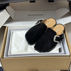 男➕10 顶级品质(飞机盒➕10 下单备注)Maison Margiela MM6马吉拉 2026春夏新 男➕10 顶级品质(飞机盒➕10 下单备注)Maison Margiela MM6马吉拉 2026春夏新