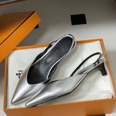 Hermes 爱马仕🐎 2026春夏新款 H家 Nicole露跟凉鞋系列尖头Kelly扣高跟凉鞋 小猫跟 Hermes 爱马仕🐎 2026春夏新款 H家 Nicole露跟凉鞋系列尖头Kelly扣高跟凉鞋 小猫跟