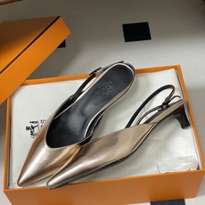 Hermes 爱马仕🐎 2026春夏新款 H家 Nicole露跟凉鞋系列尖头Kelly扣高跟凉鞋 小猫跟 Hermes 爱马仕🐎 2026春夏新款 H家 Nicole露跟凉鞋系列尖头Kelly扣高跟凉鞋 小猫跟