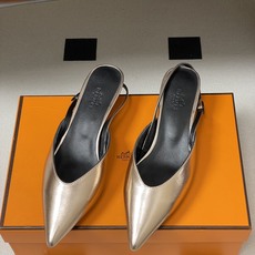 Hermes 爱马仕🐎 2026春夏新款 H家 Nicole露跟凉鞋系列尖头Kelly扣高跟凉鞋 小猫跟 Hermes 爱马仕🐎 2026春夏新款 H家 Nicole露跟凉鞋系列尖头Kelly扣高跟凉鞋 小猫跟