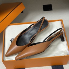 Hermes 爱马仕🐎 2026春夏新款 H家 Nicole露跟凉鞋系列尖头Kelly扣高跟凉鞋 小猫跟 Hermes 爱马仕🐎 2026春夏新款 H家 Nicole露跟凉鞋系列尖头Kelly扣高跟凉鞋 小猫跟