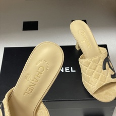 2026早春度假系列爆品🔥Chanel 小香26A 经典双C菱格鱼嘴蜜儿高跟拖鞋标志性双C扣凉拖鞋简约时 2026早春度假系列爆品🔥Chanel 小香26A 经典双C菱格鱼嘴蜜儿高跟拖鞋标志性双C扣凉拖鞋简约时