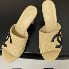 2026早春度假系列爆品🔥Chanel 小香26A 经典双C菱格鱼嘴蜜儿高跟拖鞋标志性双C扣凉拖鞋简约时 2026早春度假系列爆品🔥Chanel 小香26A 经典双C菱格鱼嘴蜜儿高跟拖鞋标志性双C扣凉拖鞋简约时