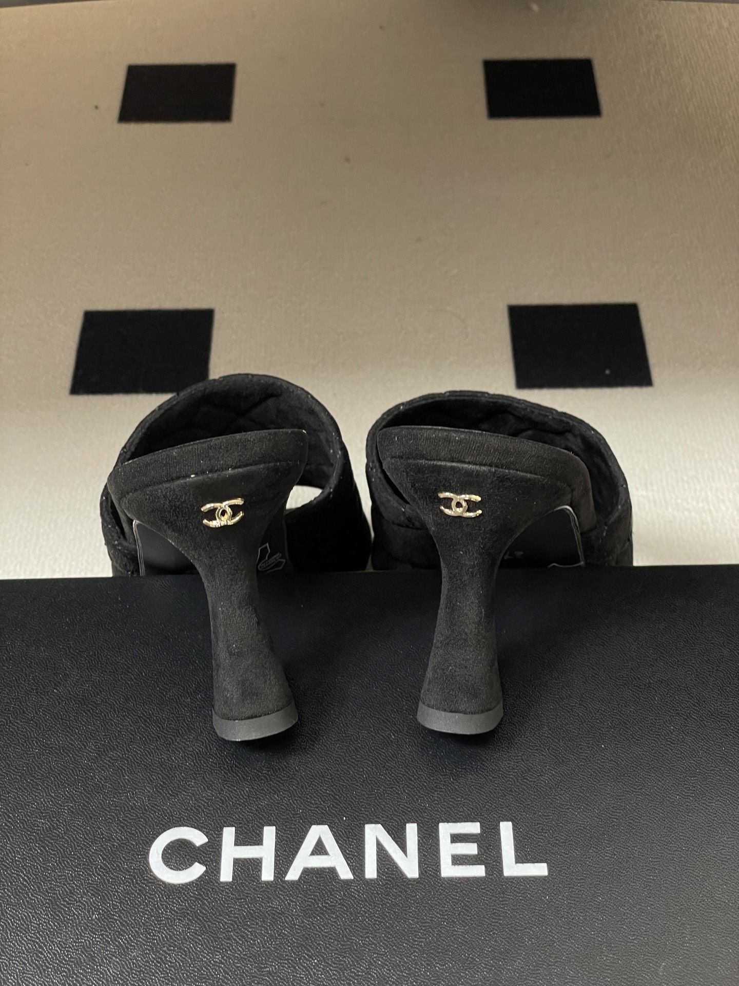 2026早春度假系列爆品🔥Chanel 小香26A 经典双C菱格鱼嘴蜜儿高跟拖鞋标志性双C扣凉拖鞋简约时
