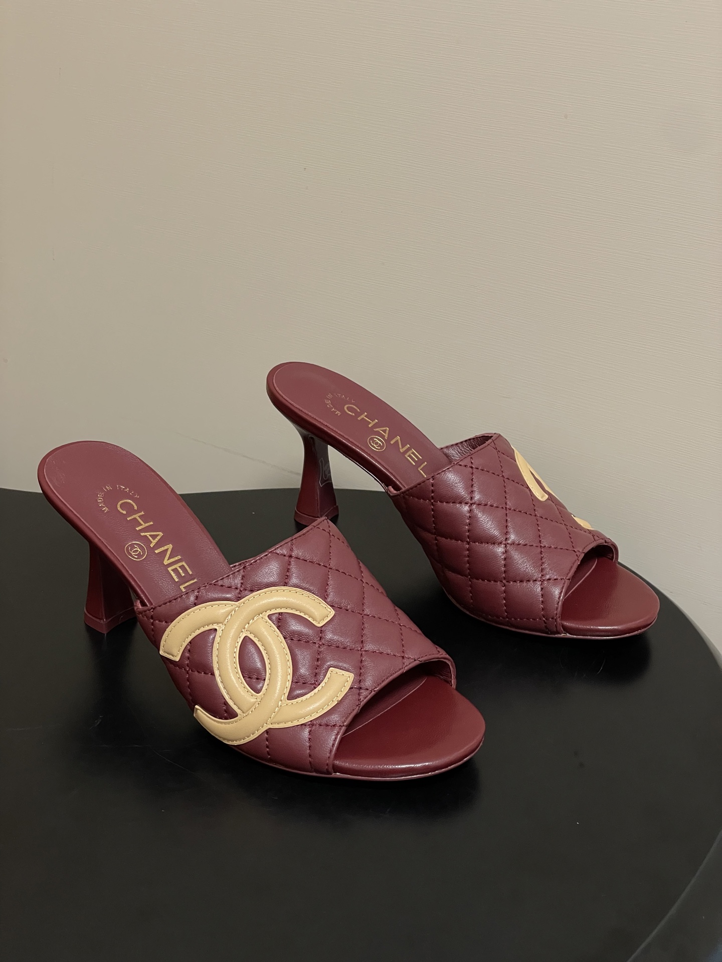 2026早春度假系列爆品🔥Chanel 小香26A 经典双C菱格鱼嘴蜜儿高跟拖鞋标志性双C扣凉拖鞋简约时