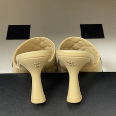 2026早春度假系列爆品🔥Chanel 小香26A 经典双C菱格鱼嘴蜜儿高跟拖鞋标志性双C扣凉拖鞋简约时 2026早春度假系列爆品🔥Chanel 小香26A 经典双C菱格鱼嘴蜜儿高跟拖鞋标志性双C扣凉拖鞋简约时