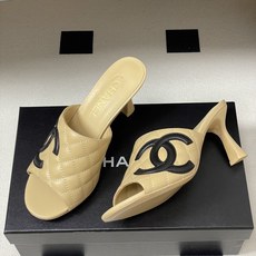 2026早春度假系列爆品🔥Chanel 小香26A 经典双C菱格鱼嘴蜜儿高跟拖鞋标志性双C扣凉拖鞋简约时 2026早春度假系列爆品🔥Chanel 小香26A 经典双C菱格鱼嘴蜜儿高跟拖鞋标志性双C扣凉拖鞋简约时