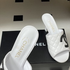 2026早春度假系列爆品🔥Chanel 小香26A 经典双C菱格鱼嘴蜜儿高跟拖鞋标志性双C扣凉拖鞋简约时 2026早春度假系列爆品🔥Chanel 小香26A 经典双C菱格鱼嘴蜜儿高跟拖鞋标志性双C扣凉拖鞋简约时
