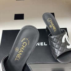 2026早春度假系列爆品🔥Chanel 小香26A 经典双C菱格鱼嘴蜜儿高跟拖鞋标志性双C扣凉拖鞋简约时 2026早春度假系列爆品🔥Chanel 小香26A 经典双C菱格鱼嘴蜜儿高跟拖鞋标志性双C扣凉拖鞋简约时