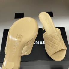 2026早春度假系列爆品🔥Chanel 小香26A 经典菱格鱼嘴蜜儿高跟拖鞋标志性双C扣凉拖鞋简约时尚, 2026早春度假系列爆品🔥Chanel 小香26A 经典菱格鱼嘴蜜儿高跟拖鞋标志性双C扣凉拖鞋简约时尚,