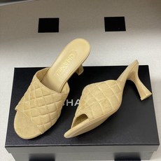 2026早春度假系列爆品🔥Chanel 小香26A 经典菱格鱼嘴蜜儿高跟拖鞋标志性双C扣凉拖鞋简约时尚, 2026早春度假系列爆品🔥Chanel 小香26A 经典菱格鱼嘴蜜儿高跟拖鞋标志性双C扣凉拖鞋简约时尚,