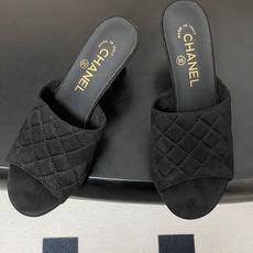 2026早春度假系列爆品🔥Chanel 小香26A 经典菱格鱼嘴蜜儿高跟拖鞋标志性双C扣凉拖鞋简约时尚, 2026早春度假系列爆品🔥Chanel 小香26A 经典菱格鱼嘴蜜儿高跟拖鞋标志性双C扣凉拖鞋简约时尚,