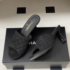2026早春度假系列爆品🔥Chanel 小香26A 经典菱格鱼嘴蜜儿高跟拖鞋标志性双C扣凉拖鞋简约时尚, 2026早春度假系列爆品🔥Chanel 小香26A 经典菱格鱼嘴蜜儿高跟拖鞋标志性双C扣凉拖鞋简约时尚,