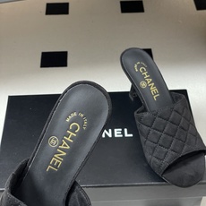 2026早春度假系列爆品🔥Chanel 小香26A 经典菱格鱼嘴蜜儿高跟拖鞋标志性双C扣凉拖鞋简约时尚, 2026早春度假系列爆品🔥Chanel 小香26A 经典菱格鱼嘴蜜儿高跟拖鞋标志性双C扣凉拖鞋简约时尚,