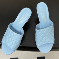 2026早春度假系列爆品🔥Chanel 小香26A 经典菱格鱼嘴蜜儿高跟拖鞋标志性双C扣凉拖鞋简约时尚, 2026早春度假系列爆品🔥Chanel 小香26A 经典菱格鱼嘴蜜儿高跟拖鞋标志性双C扣凉拖鞋简约时尚,