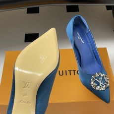 26ss春夏新款 LOUIS VUITTON 路易威登 LV MET 经典字母钻扣高跟鞋尖头缎面水钻扣细 26ss春夏新款 LOUIS VUITTON 路易威登 LV MET 经典字母钻扣高跟鞋尖头缎面水钻扣细