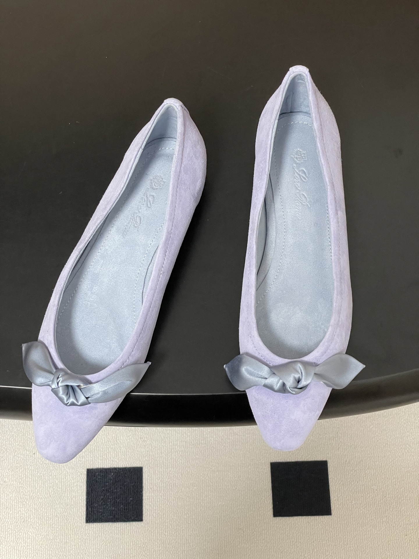 Loro Piana 诺悠翩雅 LP 春夏新款 Primula蝴蝶结平底芭蕾舞鞋麂皮老钱风复古浅口单鞋这 Loro Piana 诺悠翩雅 LP 春夏新款 Primula蝴蝶结平底芭蕾舞鞋麂皮老钱风复古浅口单鞋这