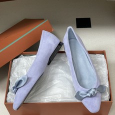 Loro Piana 诺悠翩雅 LP 春夏新款 Primula蝴蝶结平底芭蕾舞鞋麂皮老钱风复古浅口单鞋这 Loro Piana 诺悠翩雅 LP 春夏新款 Primula蝴蝶结平底芭蕾舞鞋麂皮老钱风复古浅口单鞋这