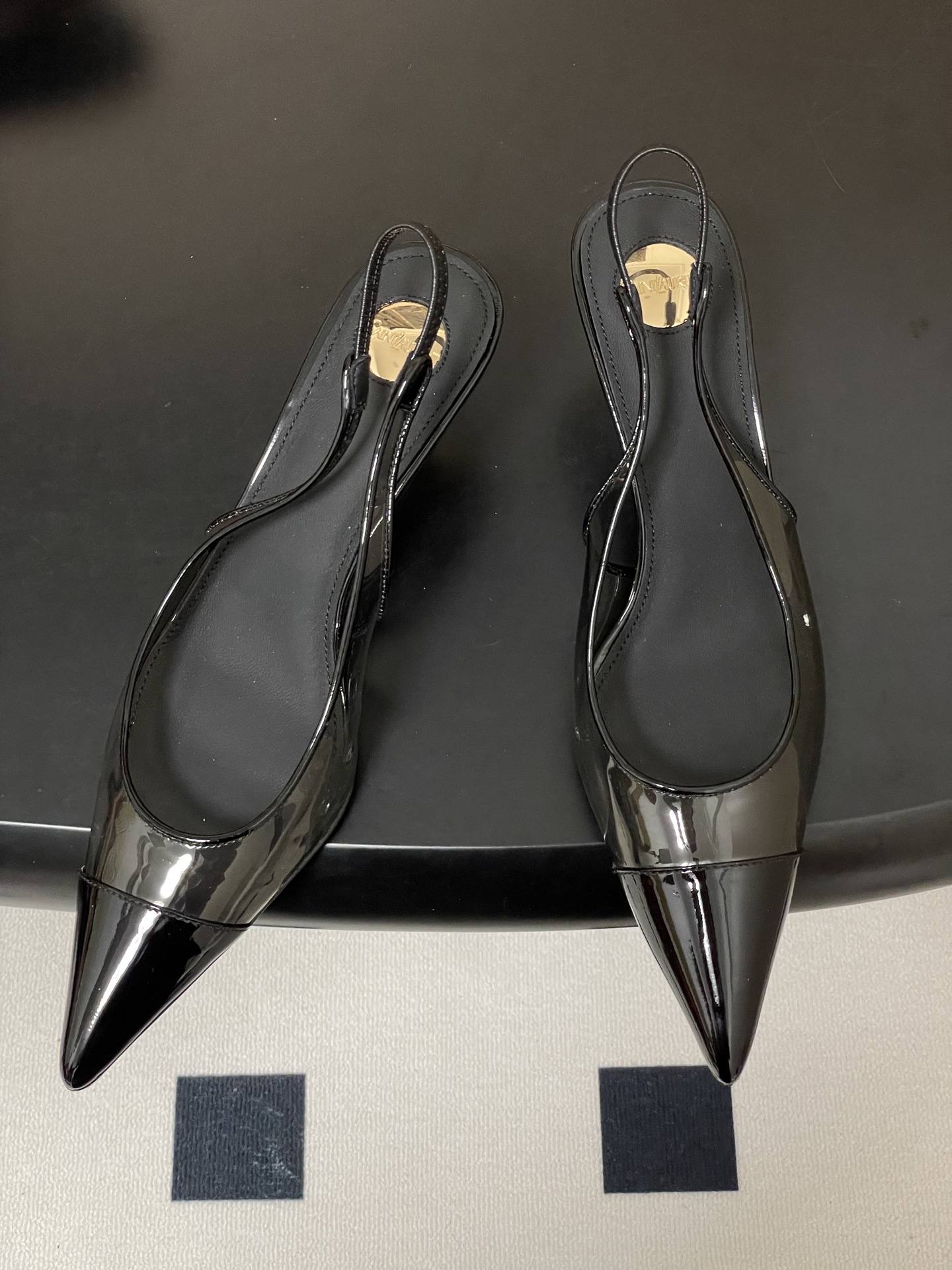 (配高档飞机盒✈️)Saint Laurent 26SS春夏新款 YSL 尖头PVC胶片后空凉鞋🆕透明小 (配高档飞机盒✈️)Saint Laurent 26SS春夏新款 YSL 尖头PVC胶片后空凉鞋🆕透明小
