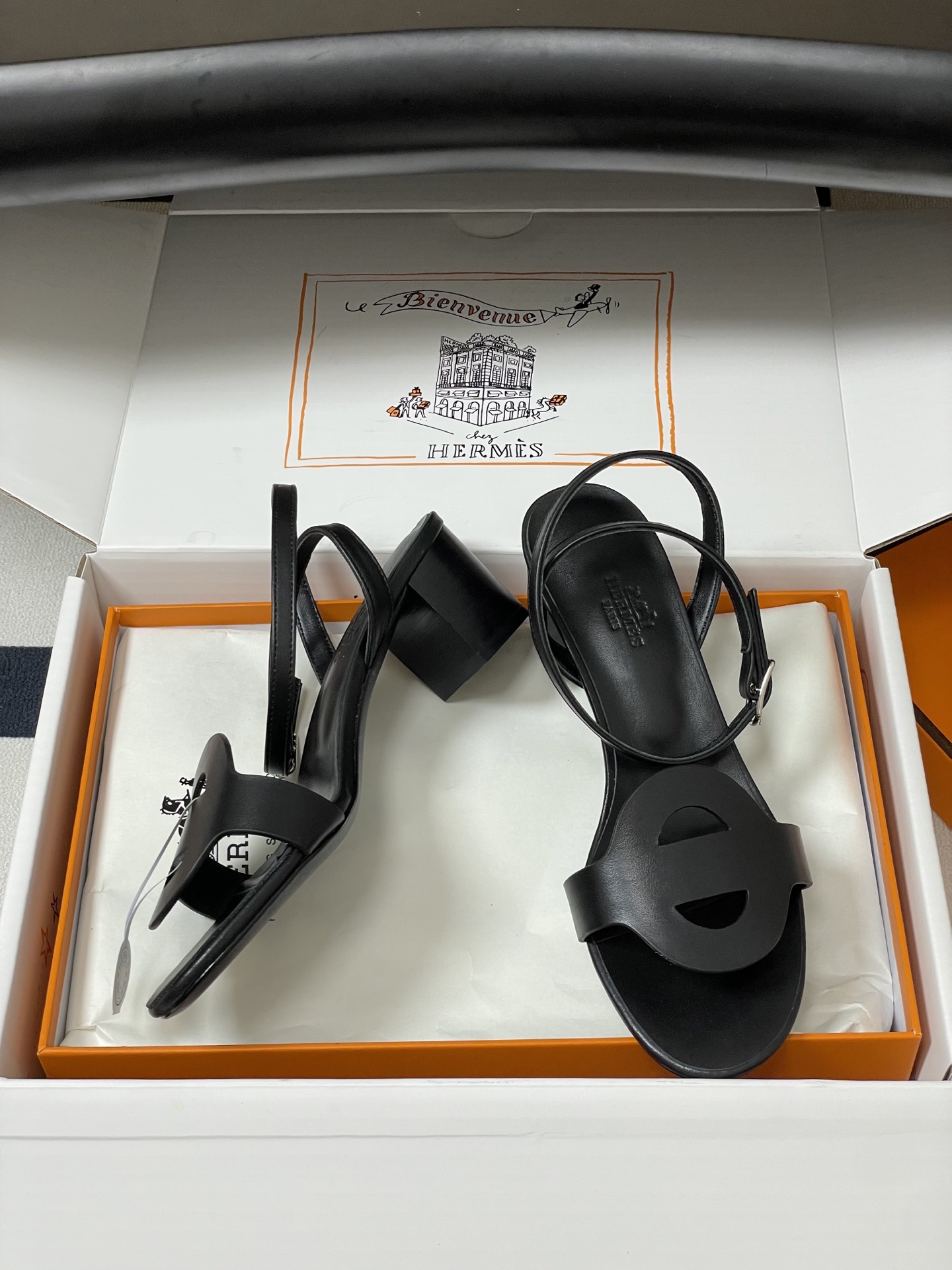 顶级品质(配高档飞机盒✈️)Hermes 爱马仕🐎 2026春夏新款 H家Juliette45凉鞋系列经 顶级品质(配高档飞机盒✈️)Hermes 爱马仕🐎 2026春夏新款 H家Juliette45凉鞋系列经
