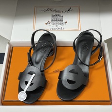 顶级品质(配高档飞机盒✈️)Hermes 爱马仕🐎 2026春夏新款 H家Juliette45凉鞋系列经 顶级品质(配高档飞机盒✈️)Hermes 爱马仕🐎 2026春夏新款 H家Juliette45凉鞋系列经