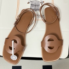 顶级品质(配高档飞机盒✈️)Hermes 爱马仕🐎 2026春夏新款 H家Juliette凉鞋系列经典猪 顶级品质(配高档飞机盒✈️)Hermes 爱马仕🐎 2026春夏新款 H家Juliette凉鞋系列经典猪
