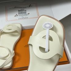 顶级品质(配高档飞机盒✈️)Hermes 爱马仕🐎 2026春夏新款 H家Juliette凉鞋系列经典猪 顶级品质(配高档飞机盒✈️)Hermes 爱马仕🐎 2026春夏新款 H家Juliette凉鞋系列经典猪