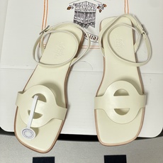 顶级品质(配高档飞机盒✈️)Hermes 爱马仕🐎 2026春夏新款 H家Juliette凉鞋系列经典猪 顶级品质(配高档飞机盒✈️)Hermes 爱马仕🐎 2026春夏新款 H家Juliette凉鞋系列经典猪