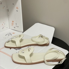 顶级品质(配高档飞机盒✈️)Hermes 爱马仕🐎 2026春夏新款 H家Juliette凉鞋系列经典猪 顶级品质(配高档飞机盒✈️)Hermes 爱马仕🐎 2026春夏新款 H家Juliette凉鞋系列经典猪