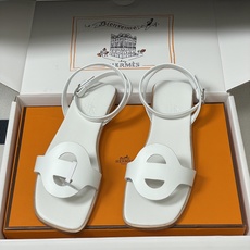 顶级品质(配高档飞机盒✈️)Hermes 爱马仕🐎 2026春夏新款 H家Juliette凉鞋系列经典猪 顶级品质(配高档飞机盒✈️)Hermes 爱马仕🐎 2026春夏新款 H家Juliette凉鞋系列经典猪