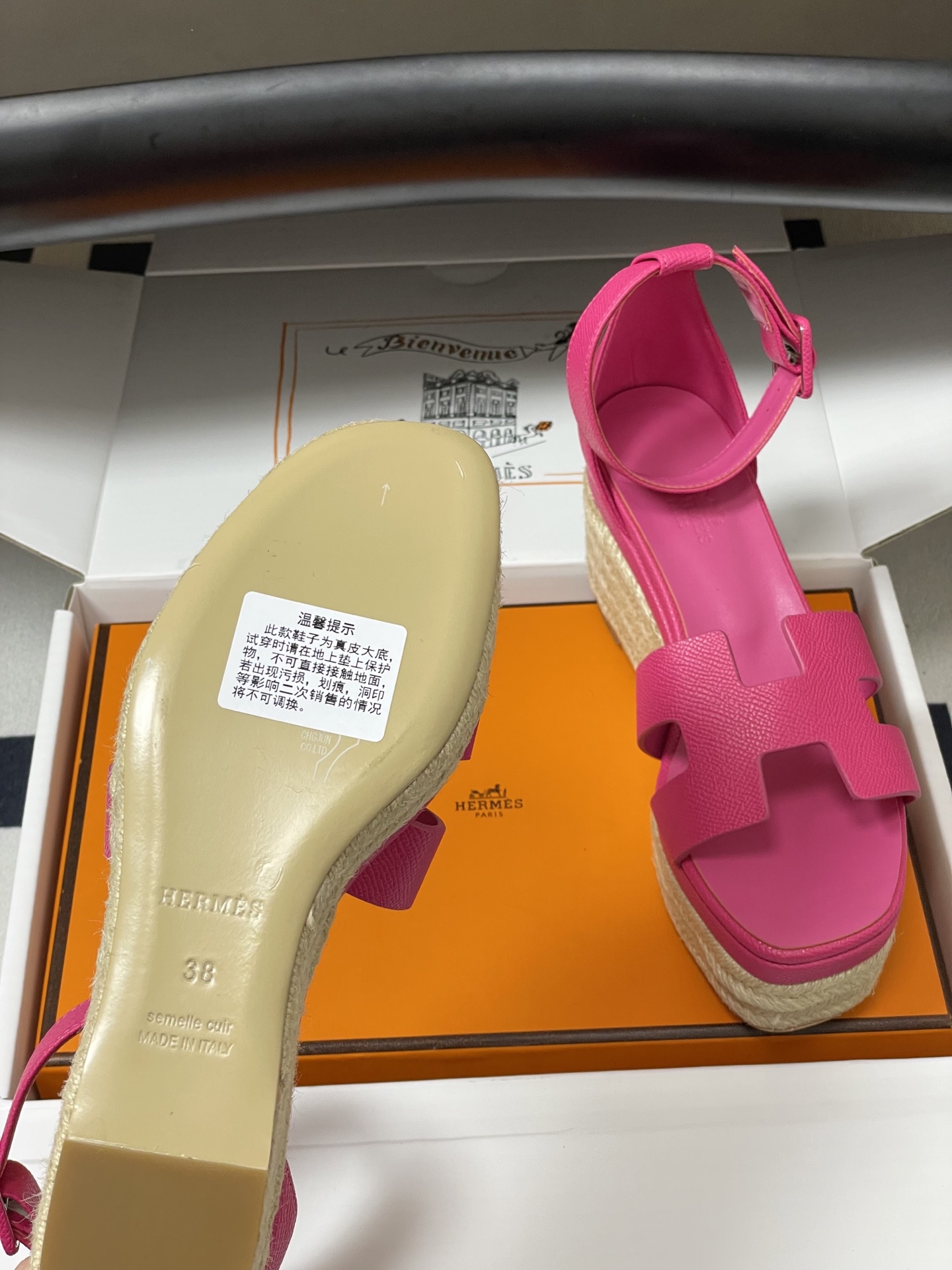 顶级品质（配高档飞机盒✈️）Hermes 爱马仕🐎 H家 Elda草编鞋系列经典H型鞋面坡跟凉鞋露趾后绑