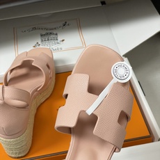 顶级品质(配高档飞机盒✈️)Hermes 爱马仕🐎 H家 Elda草编鞋系列经典H型鞋面坡跟凉鞋露趾后绑 顶级品质(配高档飞机盒✈️)Hermes 爱马仕🐎 H家 Elda草编鞋系列经典H型鞋面坡跟凉鞋露趾后绑