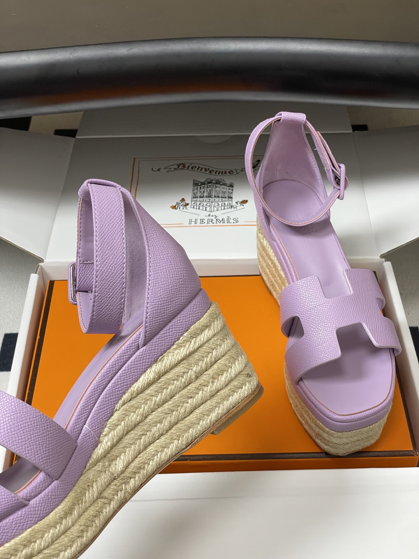 顶级品质(配高档飞机盒✈️)Hermes 爱马仕🐎 H家 Elda草编鞋系列经典H型鞋面坡跟凉鞋露趾后绑 顶级品质(配高档飞机盒✈️)Hermes 爱马仕🐎 H家 Elda草编鞋系列经典H型鞋面坡跟凉鞋露趾后绑